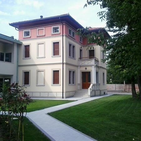 Villa Delle Rose Portogruaro Buitenkant foto